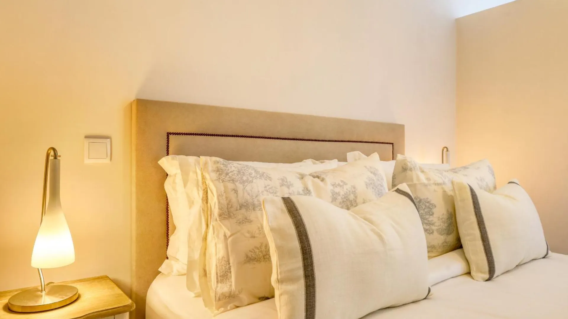 Apartment Elsas Place, A Home In Madeira Funchal  Portugal